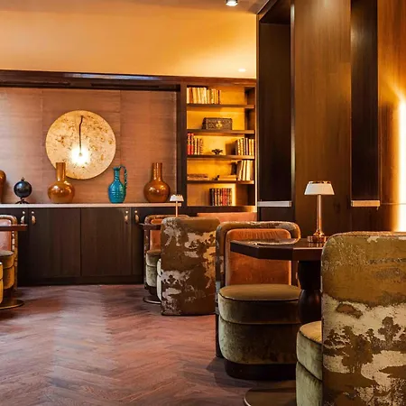 Hotel De La Bourdonnais 4*