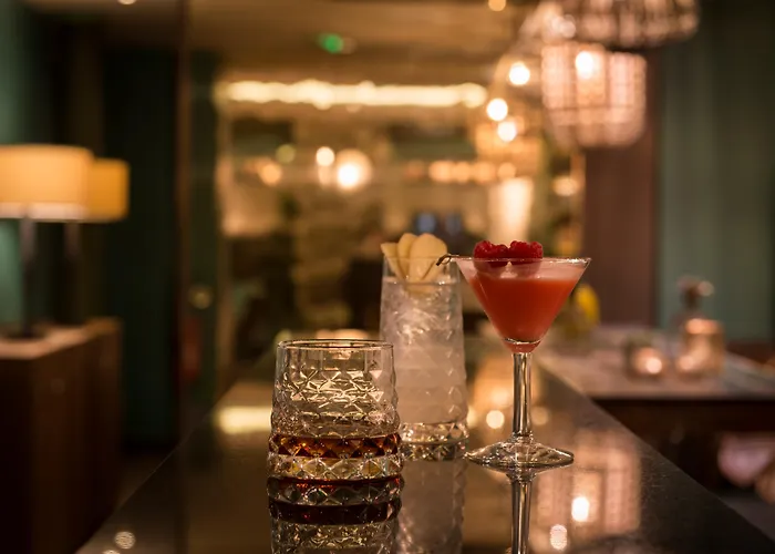 De La Bourdonnais 4*