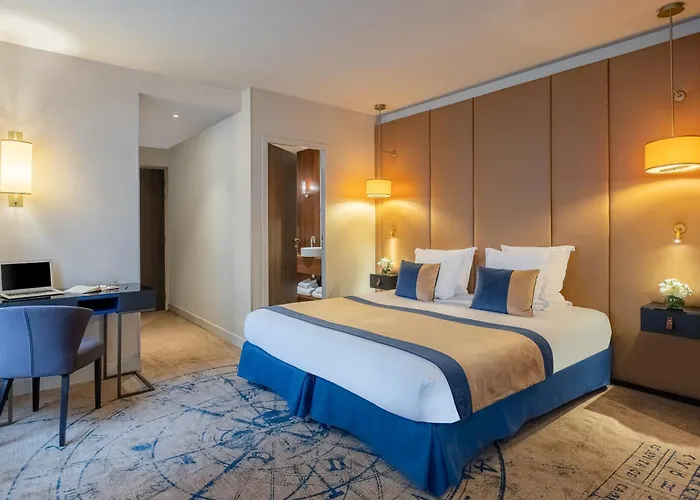 De La Bourdonnais Paris