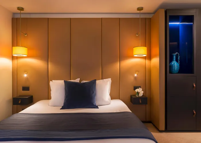 De La Bourdonnais Hotel