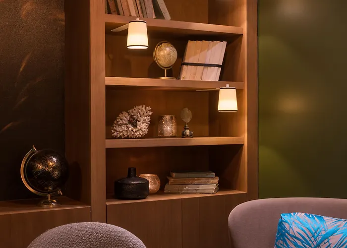 De La Bourdonnais 4* Paris