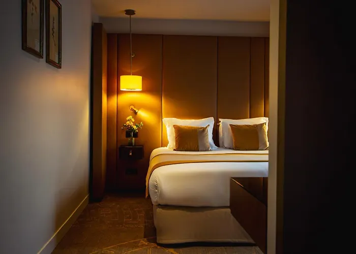 De La Bourdonnais 4* Paris