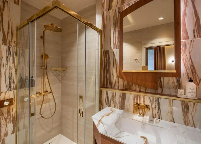 De La Bourdonnais Hotel 4*