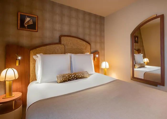 De La Bourdonnais 4* Paris