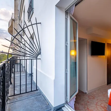 La Bourdonnais By Inwood